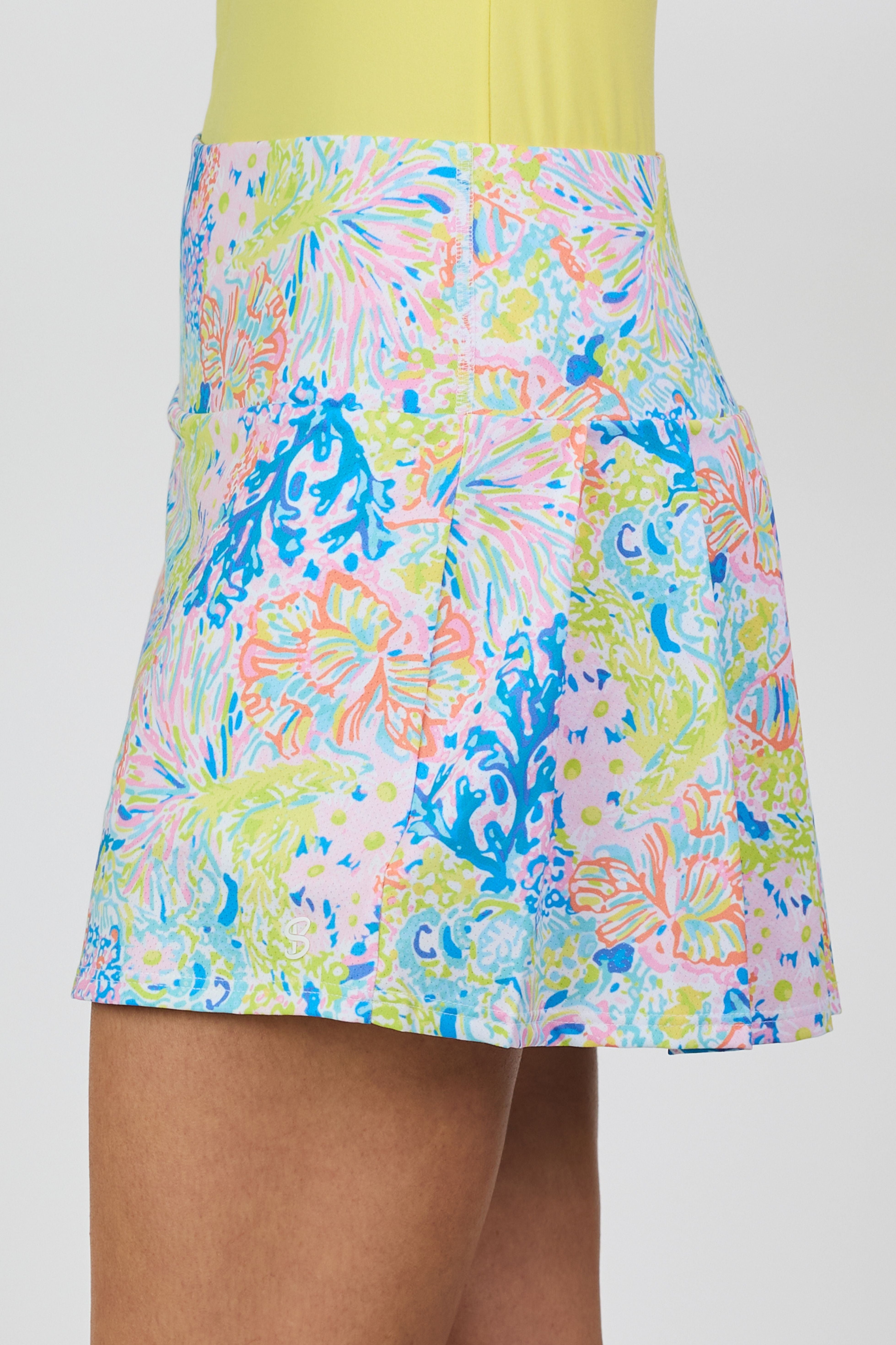 #color_Festive Floral